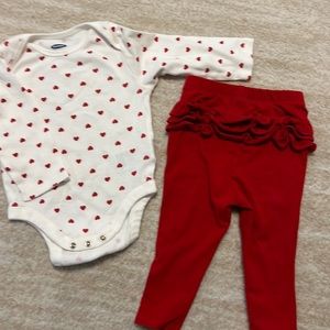 Adorable Old Navy Baby Girls Two Piece outfit heart print and ruffled red pants!